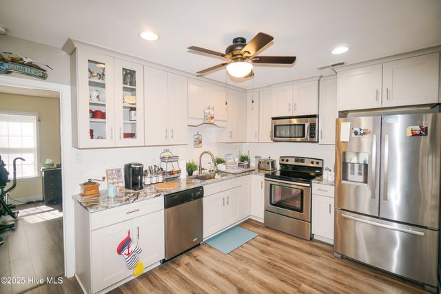 2805 E Yacht Drive, Oak Island, NC 28465