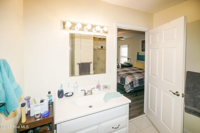 2805 E Yacht Drive, Oak Island, NC 28465