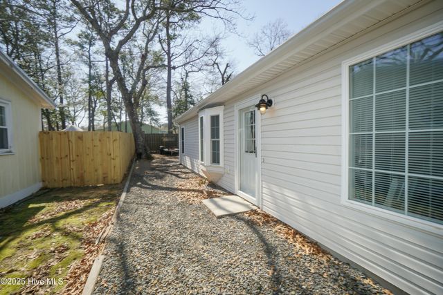 2805 E Yacht Drive, Oak Island, NC 28465