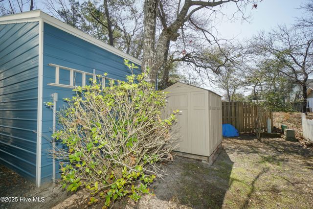 2805 E Yacht Drive, Oak Island, NC 28465