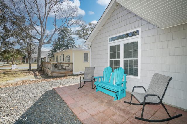 2805 E Yacht Drive, Oak Island, NC 28465