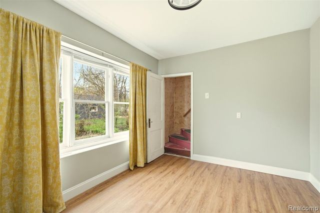 104 Leroy Avenue, Clawson, MI 48017