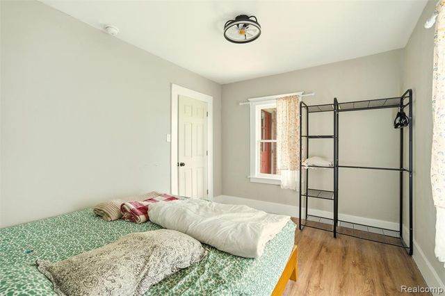 104 Leroy Avenue, Clawson, MI 48017