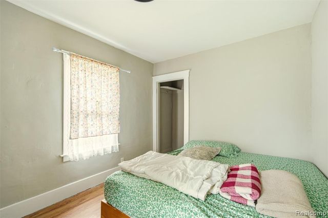 104 Leroy Avenue, Clawson, MI 48017