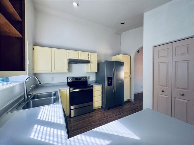 1744 Motor Avenue, Kingman, AZ 86401