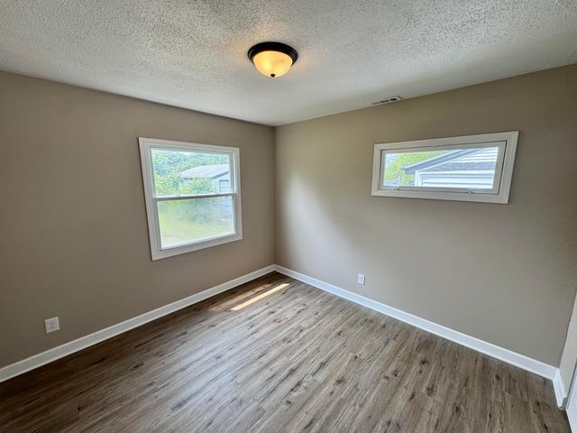 5425 E 13th Place, Gary, IN 46403