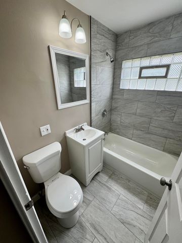 5425 E 13th Place, Gary, IN 46403