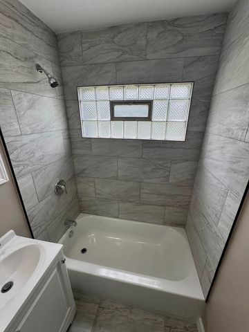 5425 E 13th Place, Gary, IN 46403