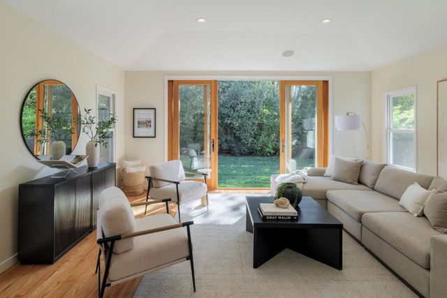 848 Boyce Avenue, Palo Alto, CA 94301