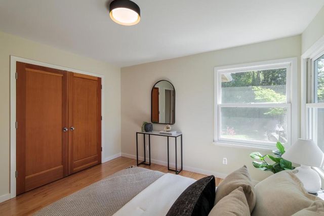 848 Boyce Avenue, Palo Alto, CA 94301