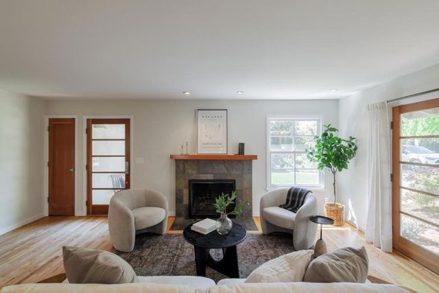 848 Boyce Avenue, Palo Alto, CA 94301