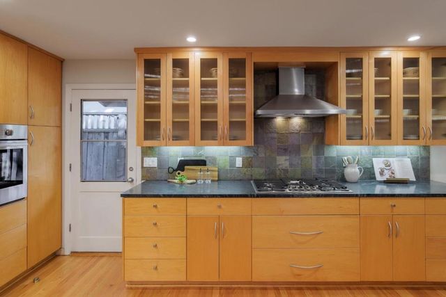 848 Boyce Avenue, Palo Alto, CA 94301