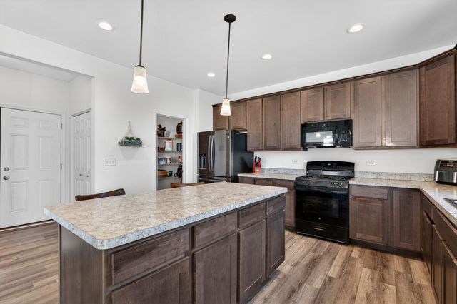 26010 S Indian Creek Trail, Channahon, IL 60410