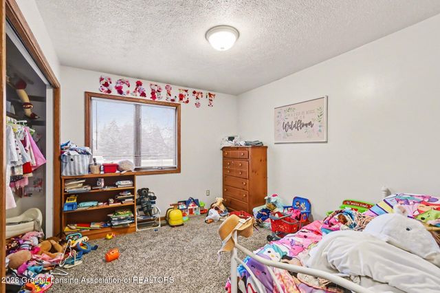 7383 E Saint Joe Highway, Grand Ledge, MI 48837