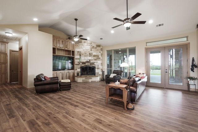 5450 County Road 101, Lampasas, TX 76550