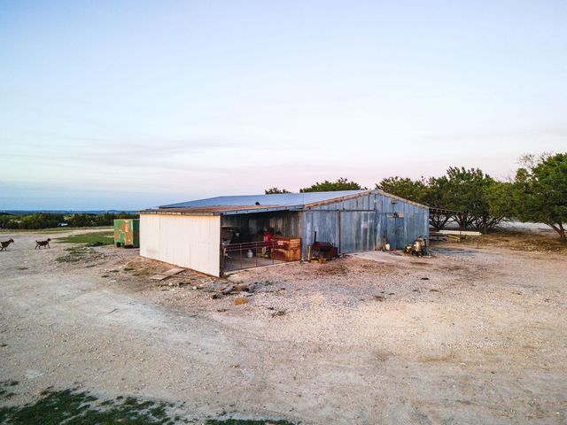 5450 County Road 101, Lampasas, TX 76550