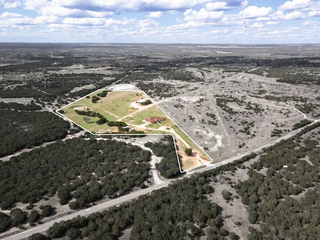 5450 County Road 101, Lampasas, TX 76550