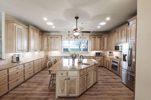 5450 County Road 101, Lampasas, TX 76550