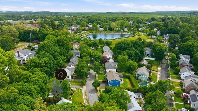 18 Travis Dr, Newton, MA 02467