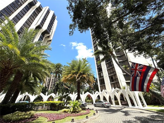 300 Wai Nani Way II315, Honolulu, HI 96815