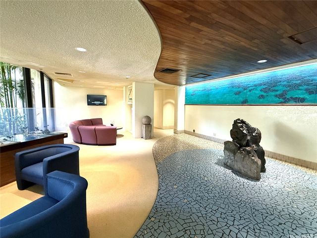 300 Wai Nani Way II315, Honolulu, HI 96815