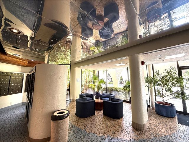 300 Wai Nani Way II315, Honolulu, HI 96815