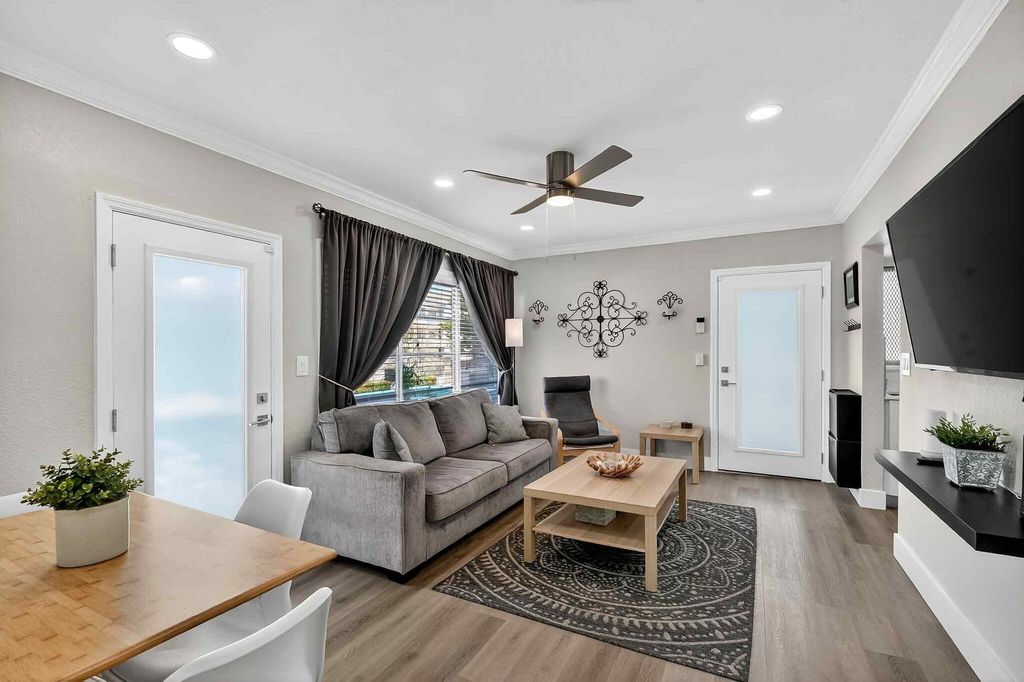 1004 Pennsylvania Avenue 7, Miami Beach, FL 33139