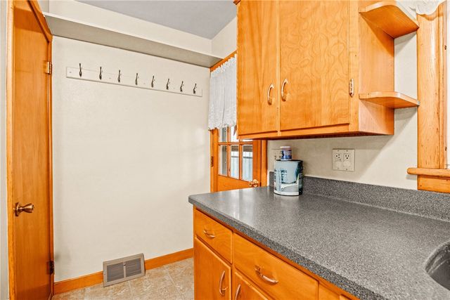 403 Rebecca ST, Somerset Twp, PA 15501