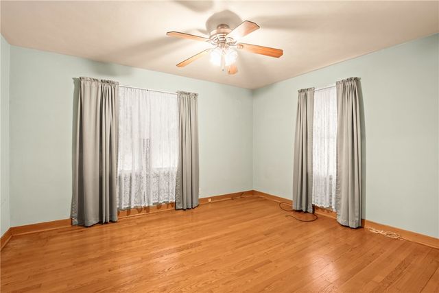 403 Rebecca ST, Somerset Twp, PA 15501