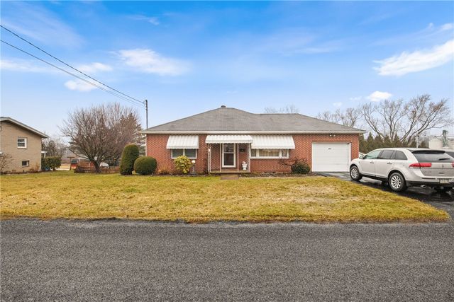 403 Rebecca ST, Somerset Twp, PA 15501