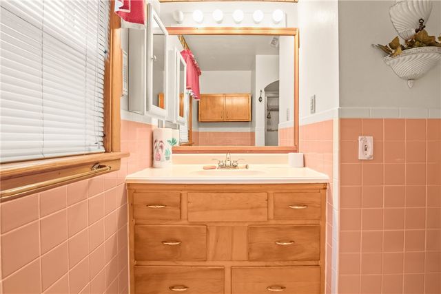 403 Rebecca ST, Somerset Twp, PA 15501