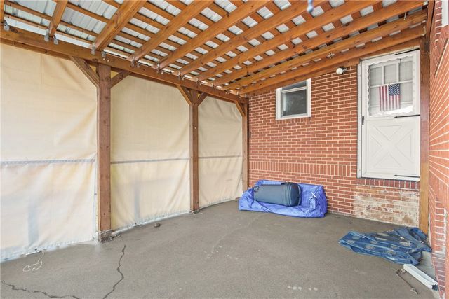 403 Rebecca ST, Somerset Twp, PA 15501