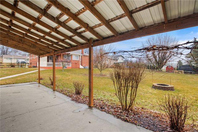 403 Rebecca ST, Somerset Twp, PA 15501