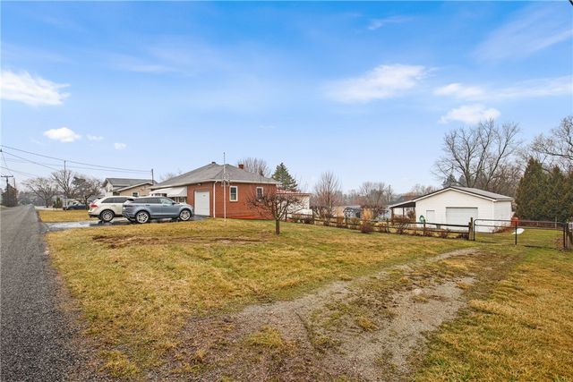 403 Rebecca ST, Somerset Twp, PA 15501