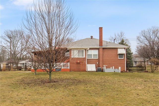 403 Rebecca ST, Somerset Twp, PA 15501