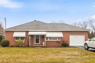 403 Rebecca ST, Somerset Twp, PA 15501
