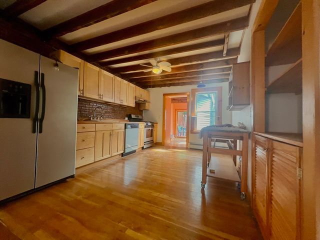 202 Harvard St 2, Cambridge, MA 02139