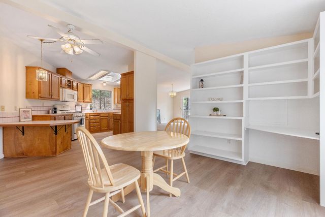 18506 Dunvegan Dr, Applegate, CA 95703