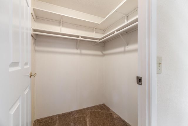 18506 Dunvegan Dr, Applegate, CA 95703