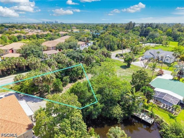 9101 Pennsylvania AVE, Bonita Springs, FL 34135