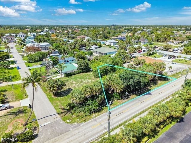 9101 Pennsylvania AVE, Bonita Springs, FL 34135
