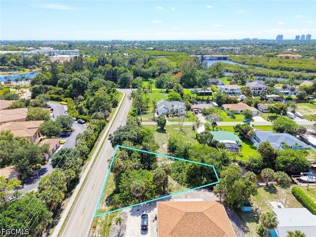 9101 Pennsylvania AVE, Bonita Springs, FL 34135