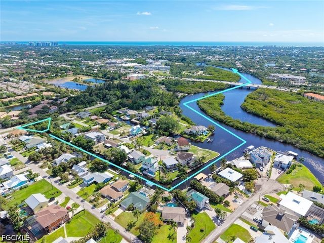 9101 Pennsylvania AVE, Bonita Springs, FL 34135