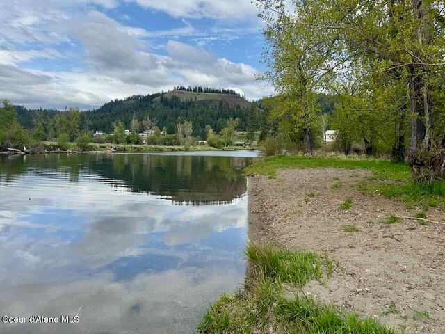 149 Sunny Rd, St. Maries, ID 83861