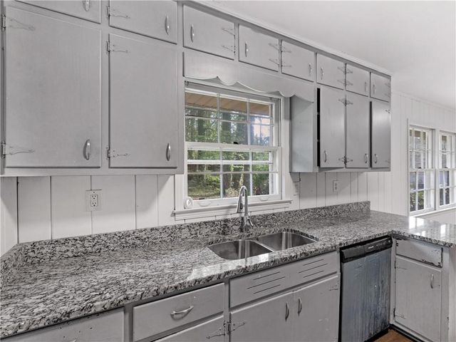 6663 Peacock Boulevard, Morrow, GA 30260