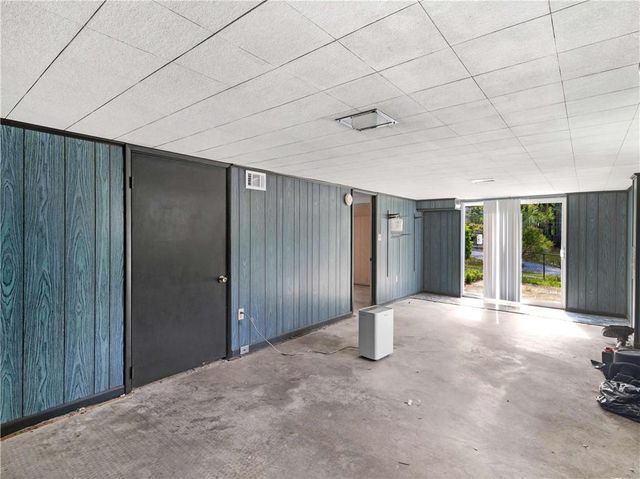 6663 Peacock Boulevard, Morrow, GA 30260