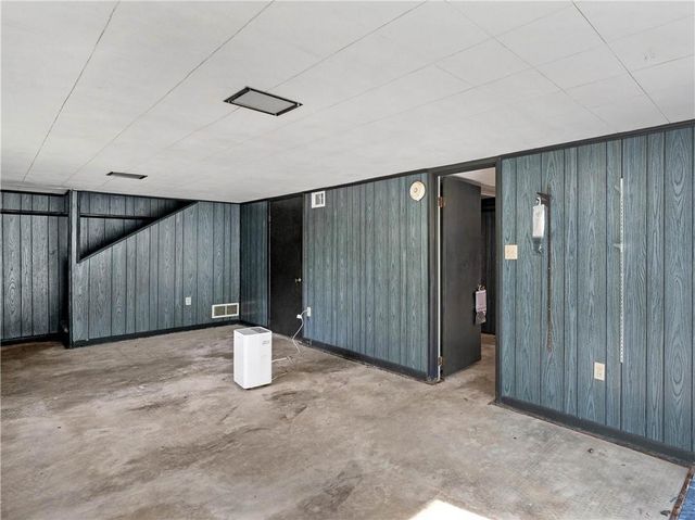 6663 Peacock Boulevard, Morrow, GA 30260