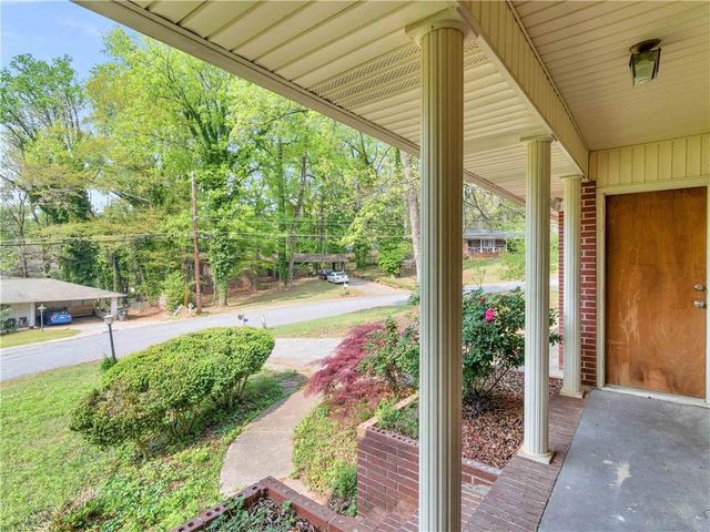 6663 Peacock Boulevard, Morrow, GA 30260