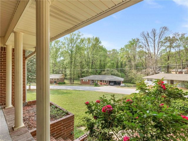 6663 Peacock Boulevard, Morrow, GA 30260