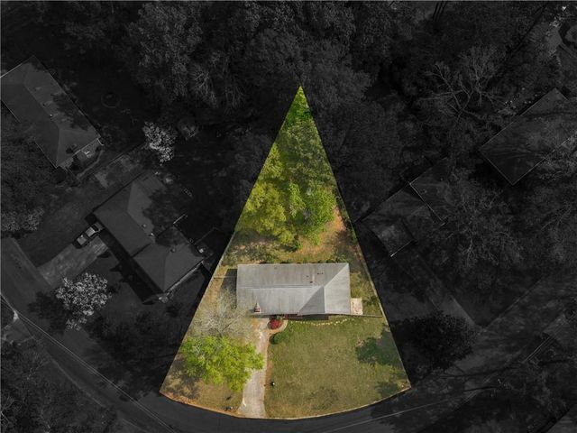 6663 Peacock Boulevard, Morrow, GA 30260